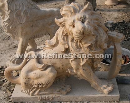 Decoration sitting lion statue